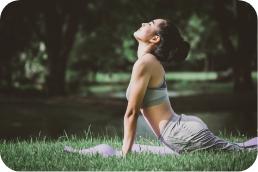 Tập Gym hay Yoga? Cái nào tốt hơn cho phụ nữ